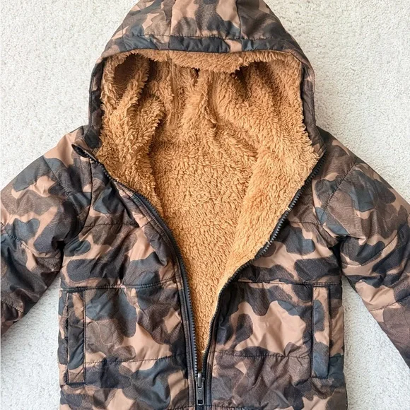 The North Face Brown Camouflage Reversible Jacket - Picture 7 of 16